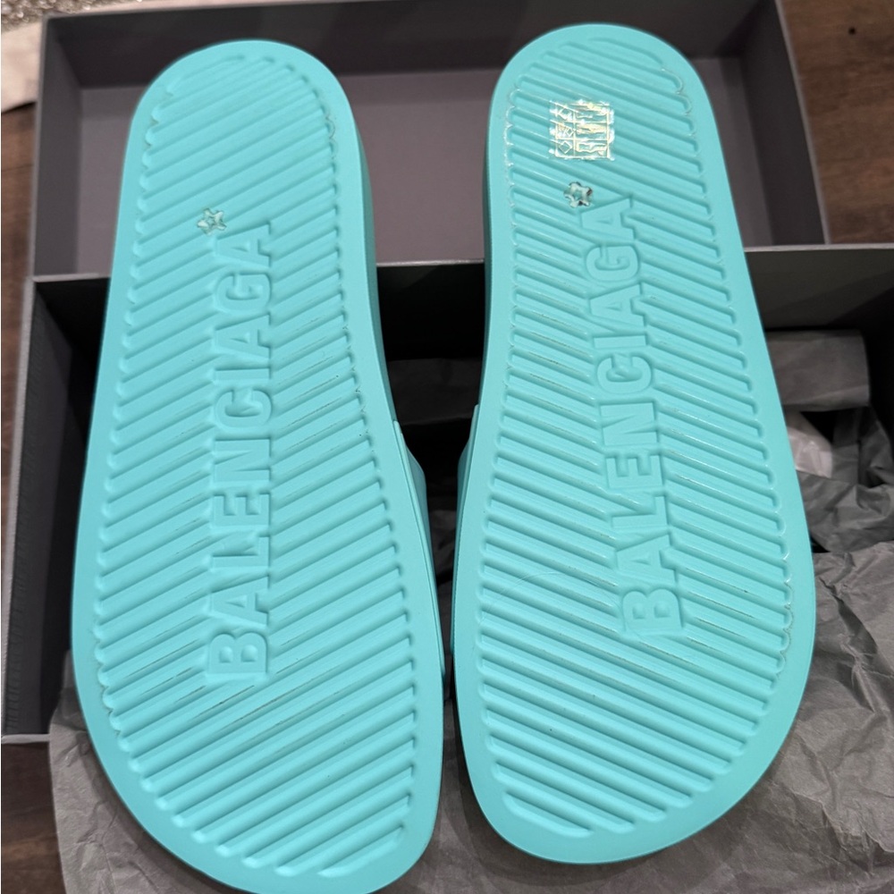 NEW Balenciaga Slides - Picture 7 of 10